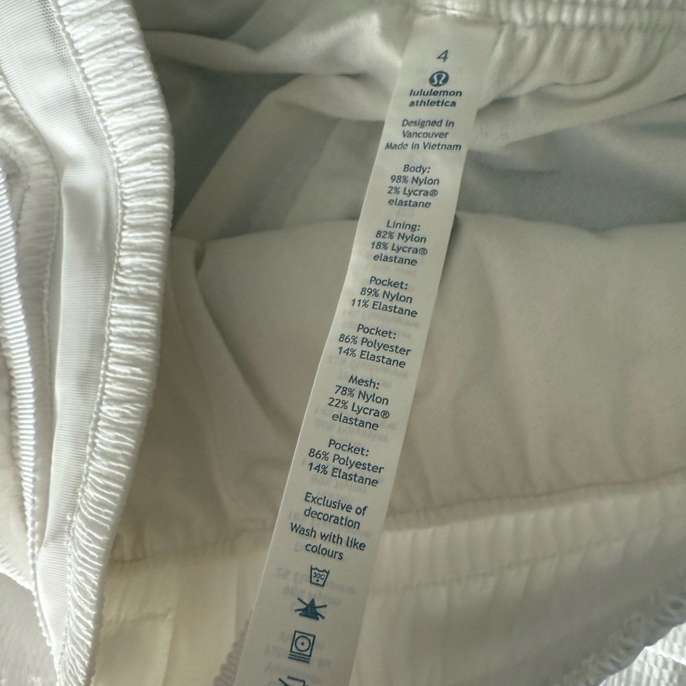 Lululemon Jogger. Perfect Condition. Size 4 - Picture 5 of 6